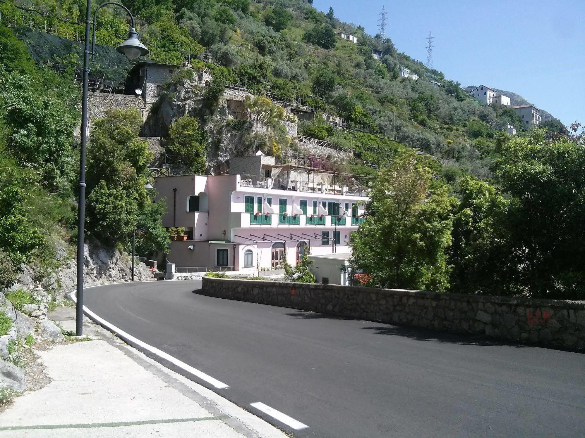 Hotel Doria Amalfi Zewnętrze zdjęcie